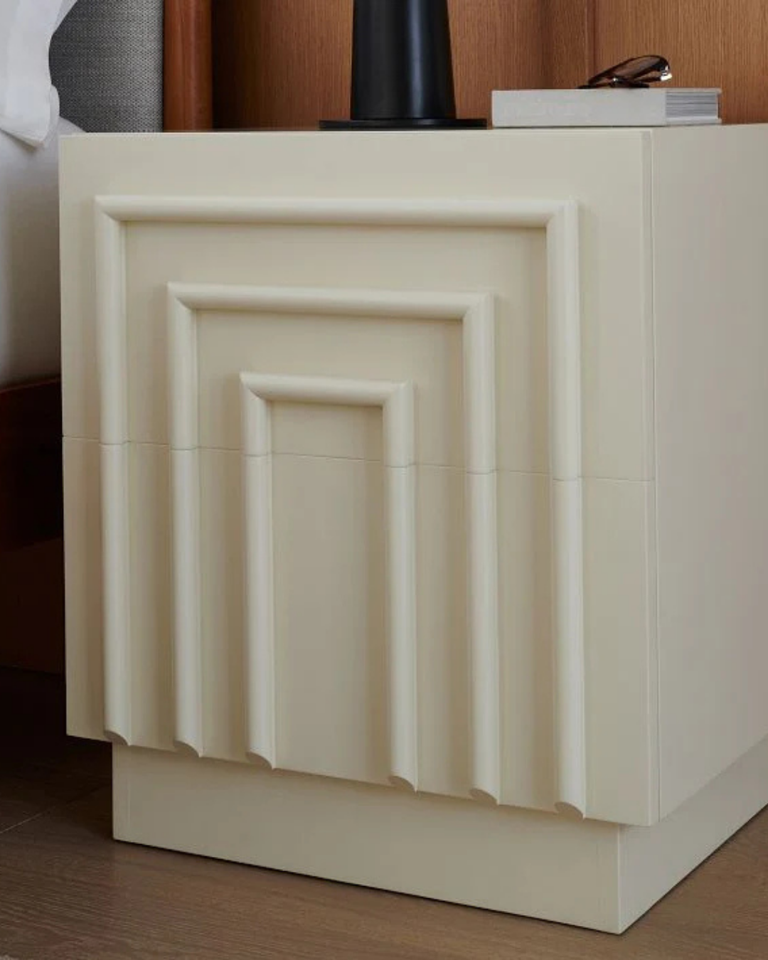Deco Luxe Sculpted Nightstand in Ivory Finish